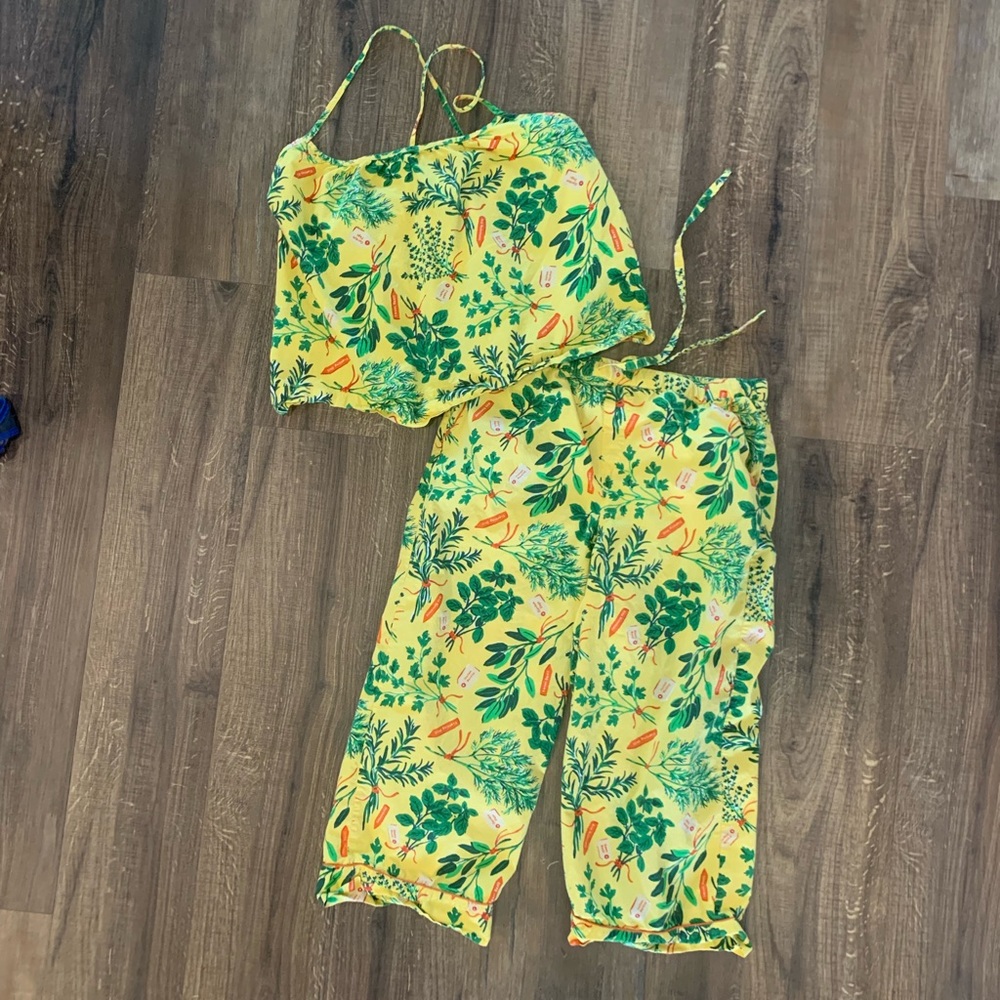 Printfresh Herb Garden Cami Cropped Pants Set